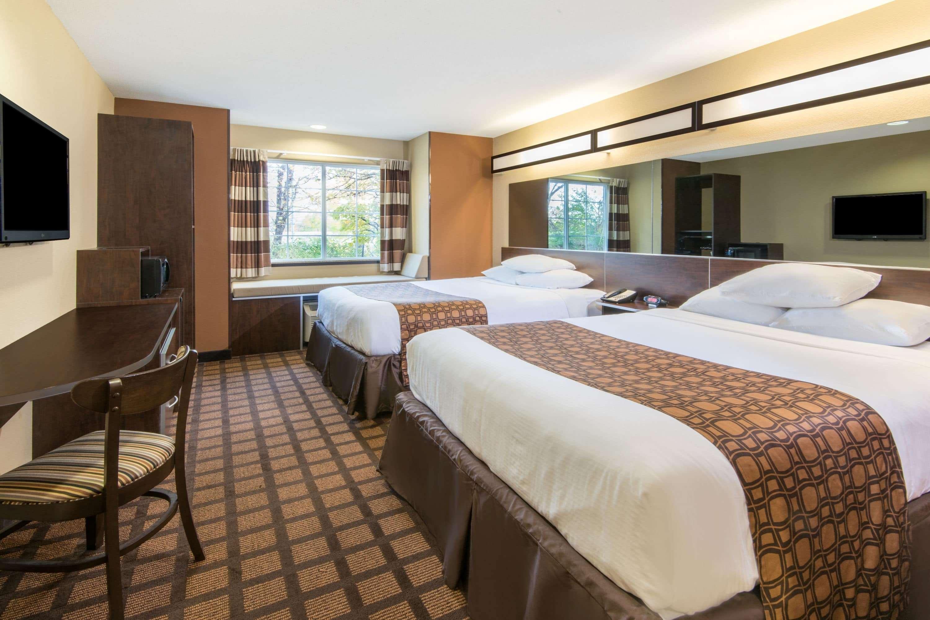Microtel Inn And Suites Норт-Кантон Экстерьер фото