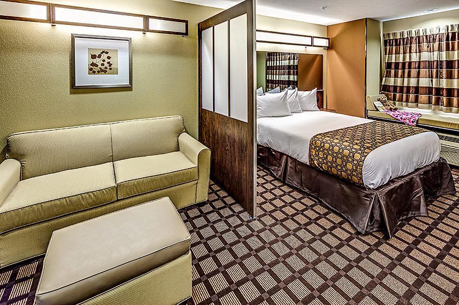 Microtel Inn And Suites Норт-Кантон Номер фото